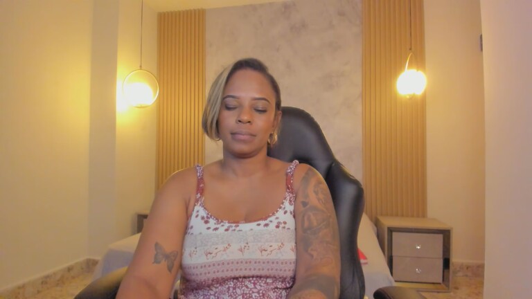 AyanaBrown's Streamate show and profile