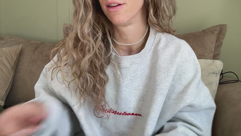 MuscleMolly's Streamate show and profile