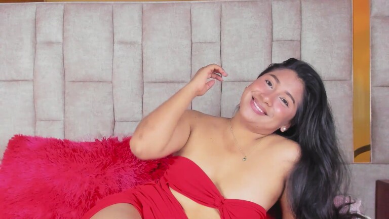 LinnaValenciia's Streamate show and profile