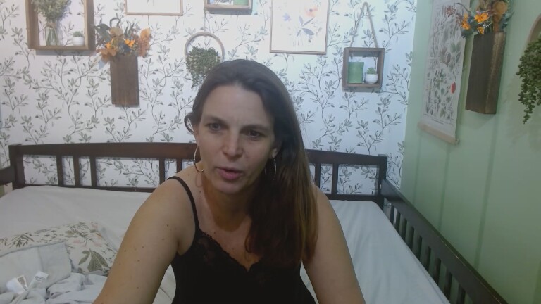 GeminiLoveXO's Streamate show and profile