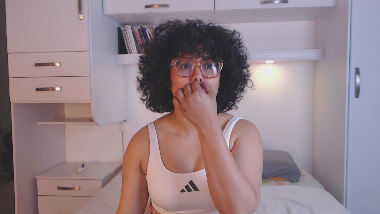 MartinaRuis's Streamate show and profile