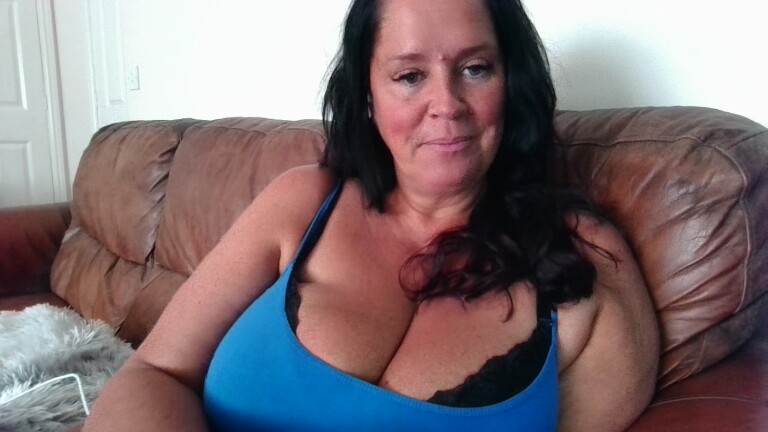Queen_Dee_X's Streamate show and profile