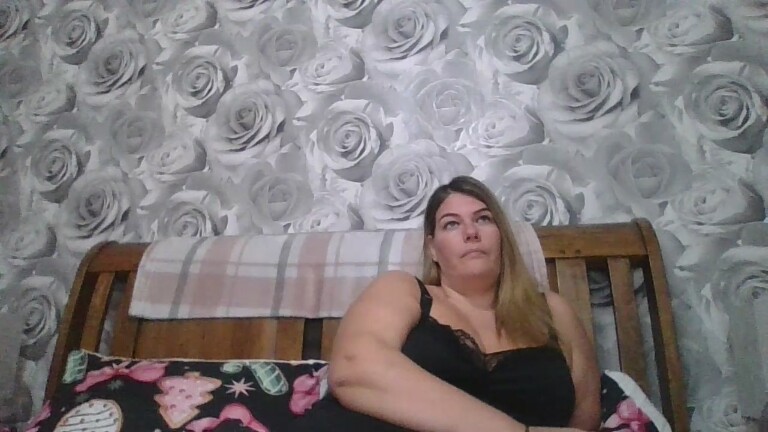 BabyCakesUK's Streamate show and profile