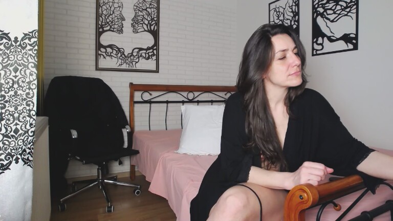 LEONAAx's Streamate show and profile