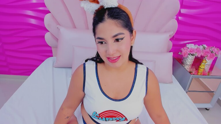 SophieLanne's Streamate show and profile