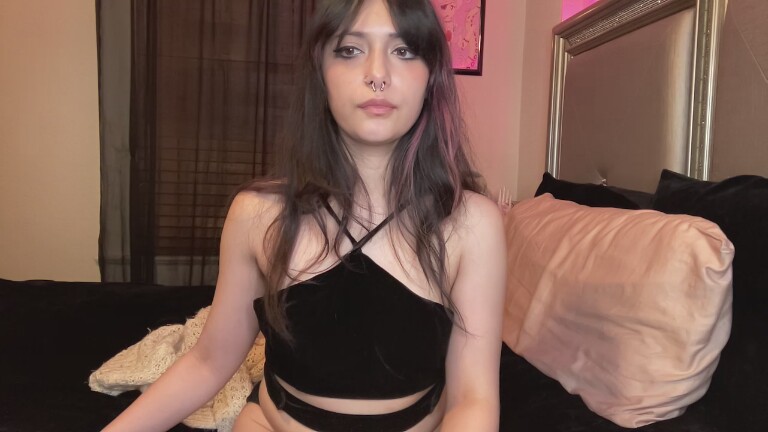 Ivy_Augustine's Streamate show and profile