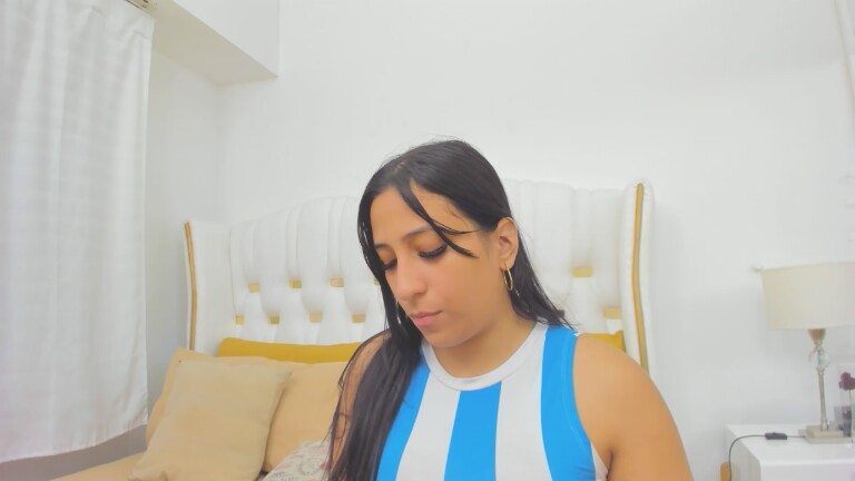 elianaasuarez's Streamate show and profile