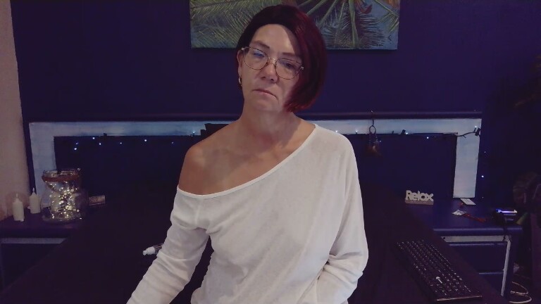 Mysticmingle69's Streamate show and profile