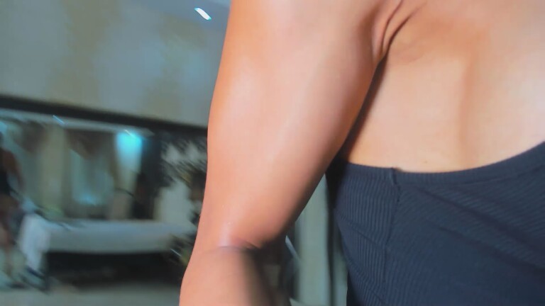 AbrilSilva's Streamate show and profile