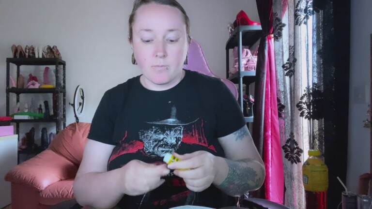 GoddessKisica's Streamate show and profile