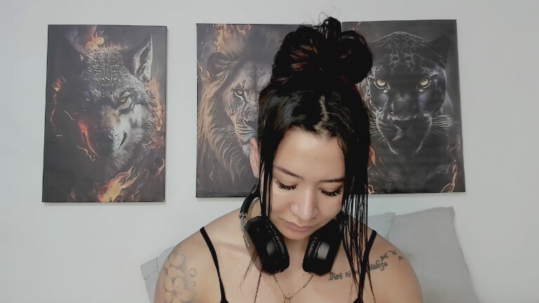 AngelMartins's Streamate show and profile