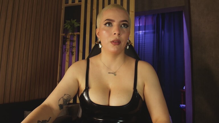 CaamilaChain's Streamate show and profile