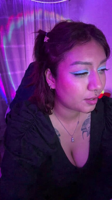 Ameliees's Streamate show and profile