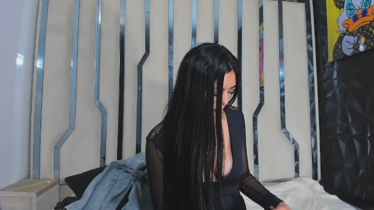 SashaLeeh's Streamate show and profile