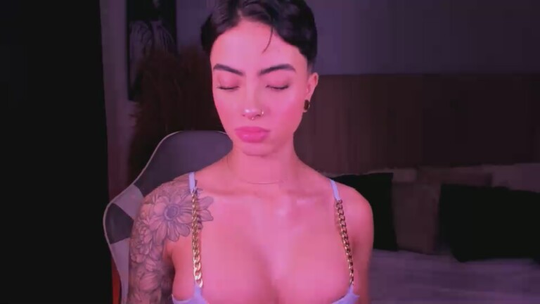 Alessandrademons's Streamate show and profile