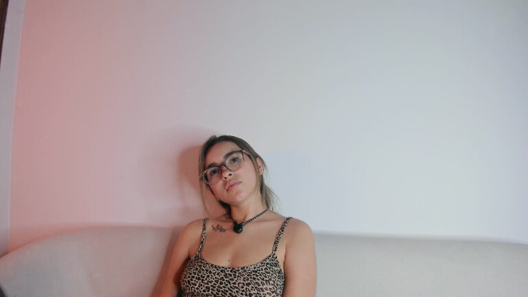 AuraRosse's Streamate show and profile