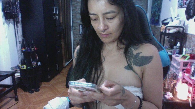 AngelaQuen's Streamate show and profile