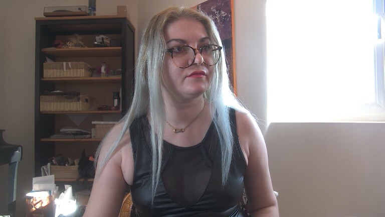 MistressMarlena's Streamate show and profile