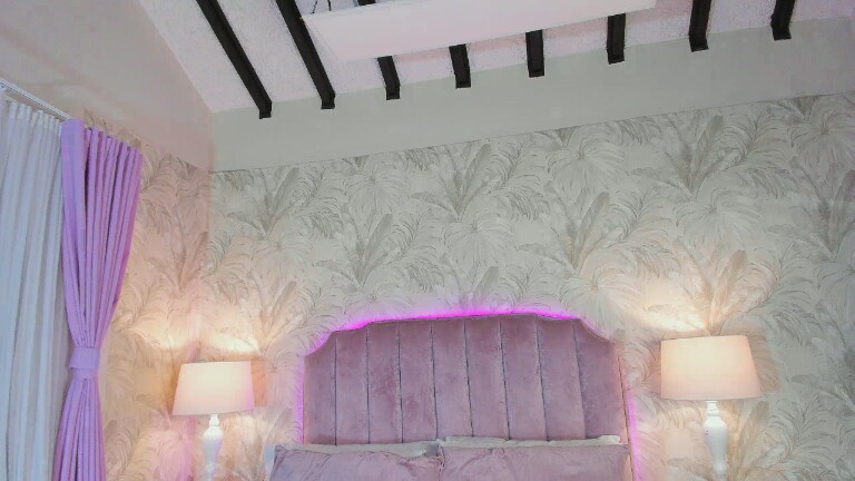 KoralDaviss's Streamate show and profile