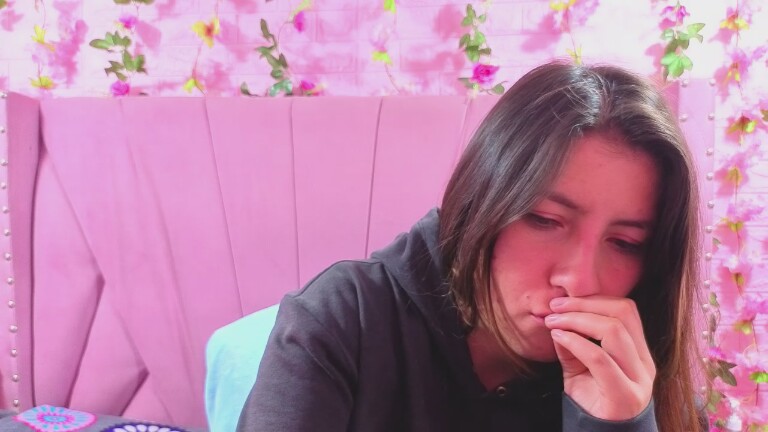 AlyyBrown's Streamate show and profile