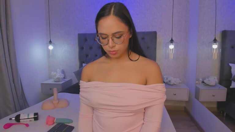 Anniee_Gray's Streamate show and profile