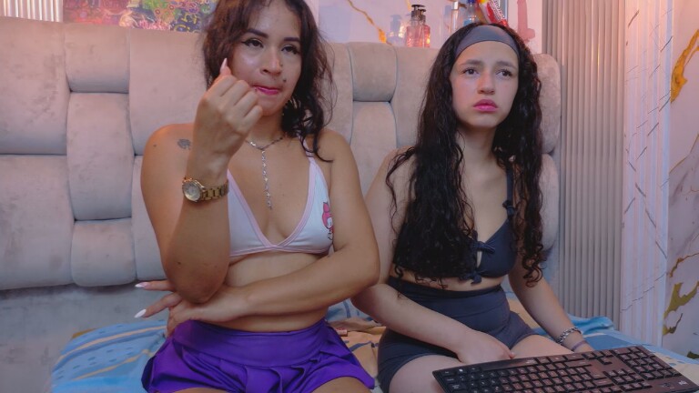 Sofia_Faces's Streamate show and profile