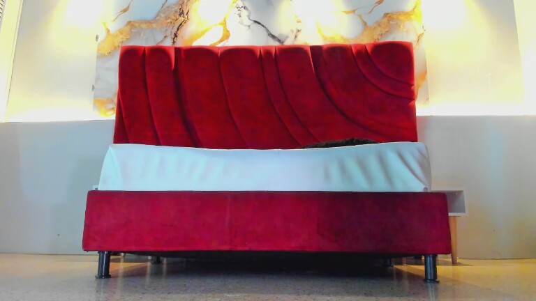 MAISEHILL19's Streamate show and profile