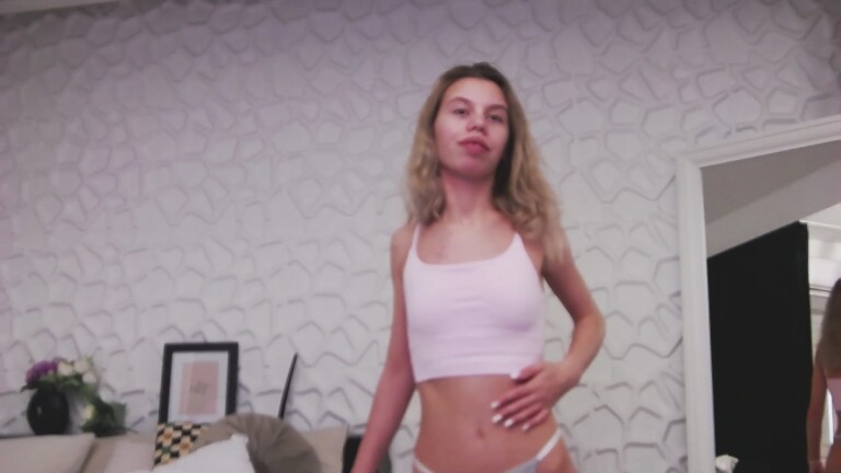 LeiaHux's Streamate show and profile