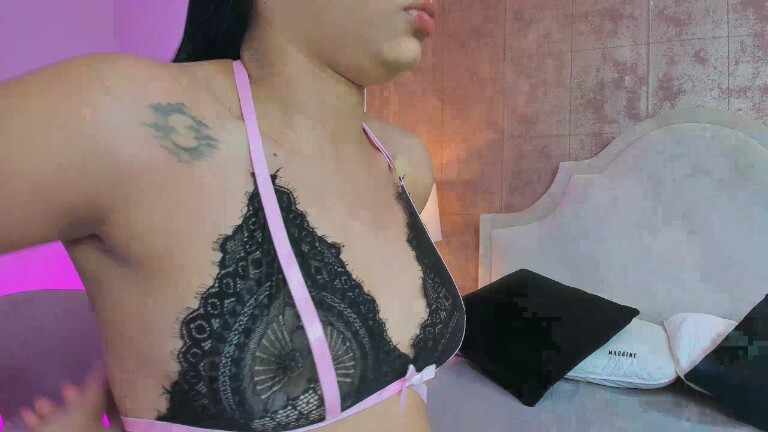 KhloeWonders's Streamate show and profile