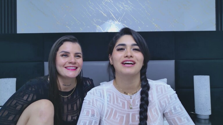 MaraAndSaray's Streamate show and profile