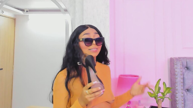 HaileeRoberts's Streamate show and profile