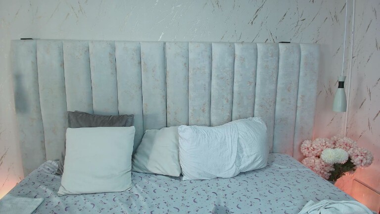 BETTY_BOOGB's Streamate show and profile