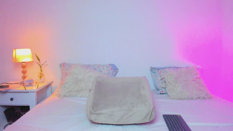 MissHannaX's Streamate show and profile