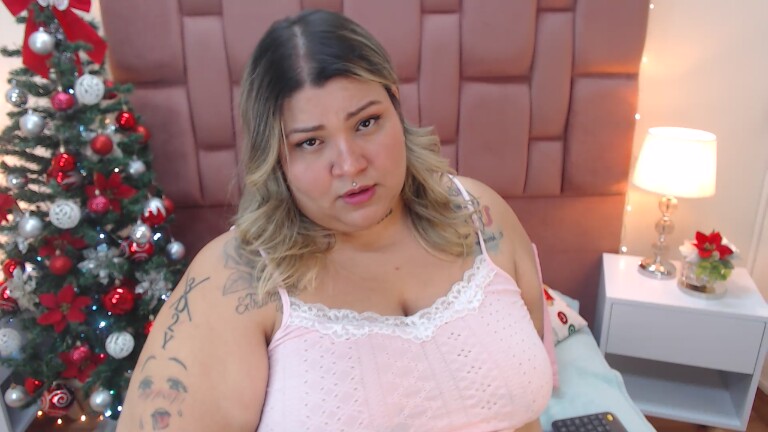 Evaverse's Streamate show and profile