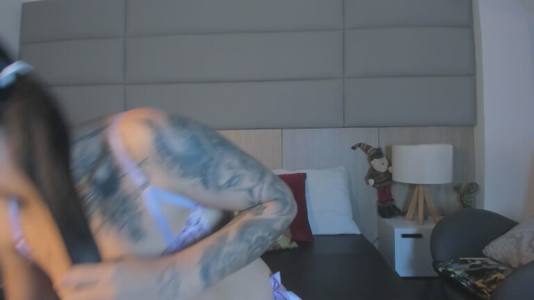 ValenWill's Streamate show and profile