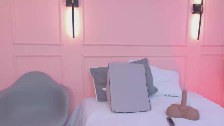 littleezoee's Streamate show and profile