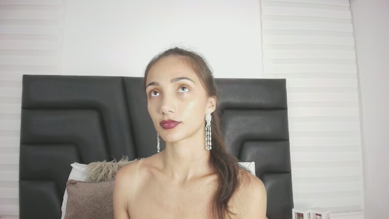 SarahThomson's Streamate show and profile