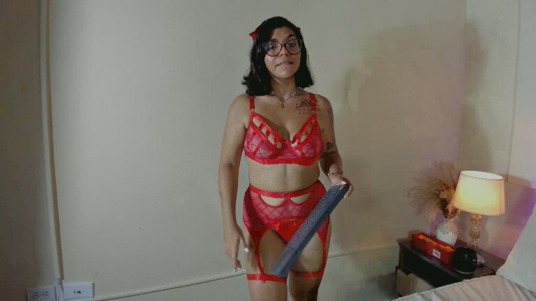 LunnaNoir's Streamate show and profile