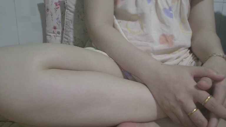 Lina_Beii's Streamate show and profile