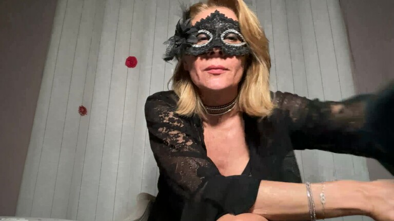 Sandy88's Streamate show and profile