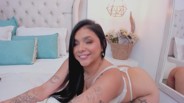 StephanieRamirez's Streamate show and profile