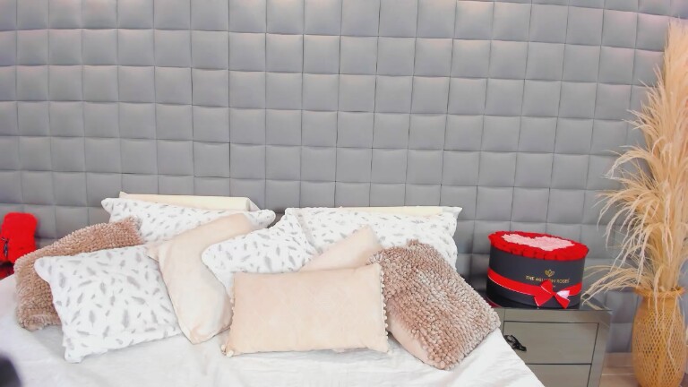 PaolaFalkon's Streamate show and profile