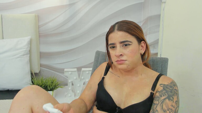 Martina_conor's Streamate show and profile