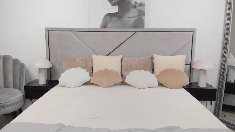 Verba's Streamate show and profile