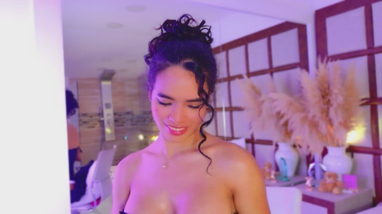 SamanthaSosa's Streamate show and profile