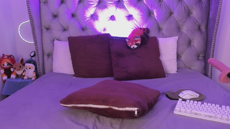 SummerLuna's Streamate show and profile