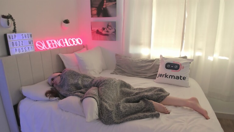 QueenChloeXO's Streamate show and profile