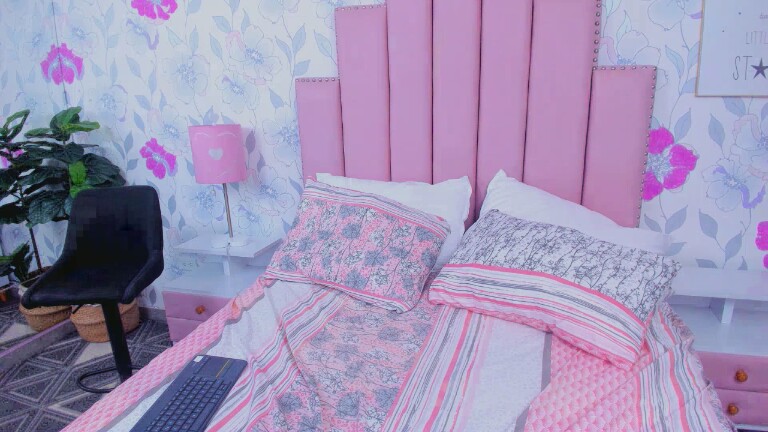 BrandiFire's Streamate show and profile