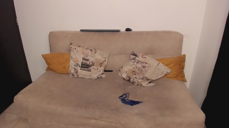 AliceeSecret's Streamate show and profile