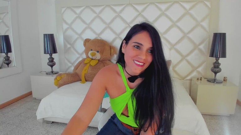 mia_sweetie's Streamate show and profile